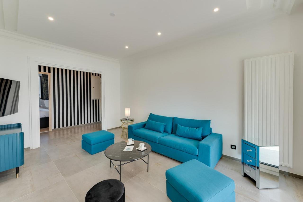Swan Lake - Design Apartment Facing Lake Annecy Buitenkant foto