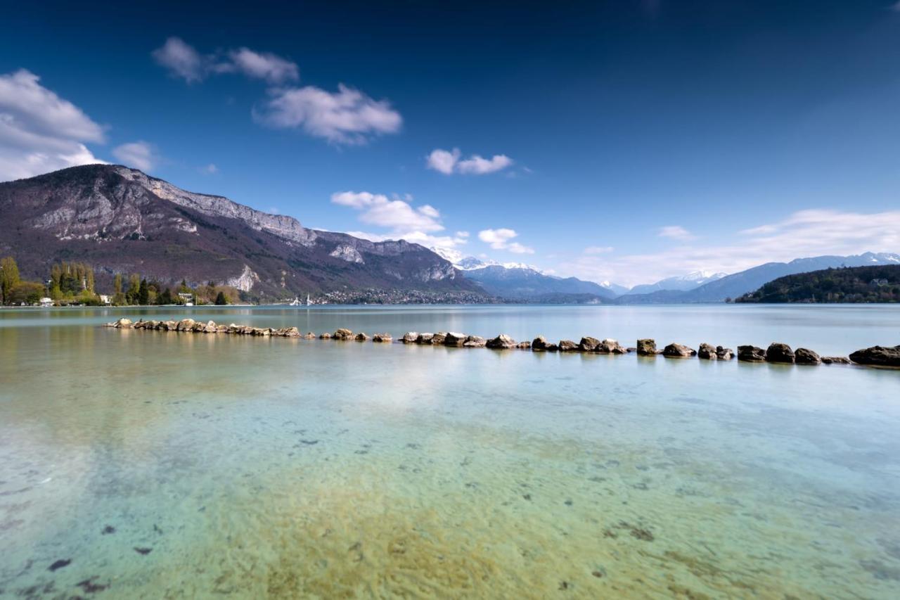 Swan Lake - Design Apartment Facing Lake Annecy Buitenkant foto