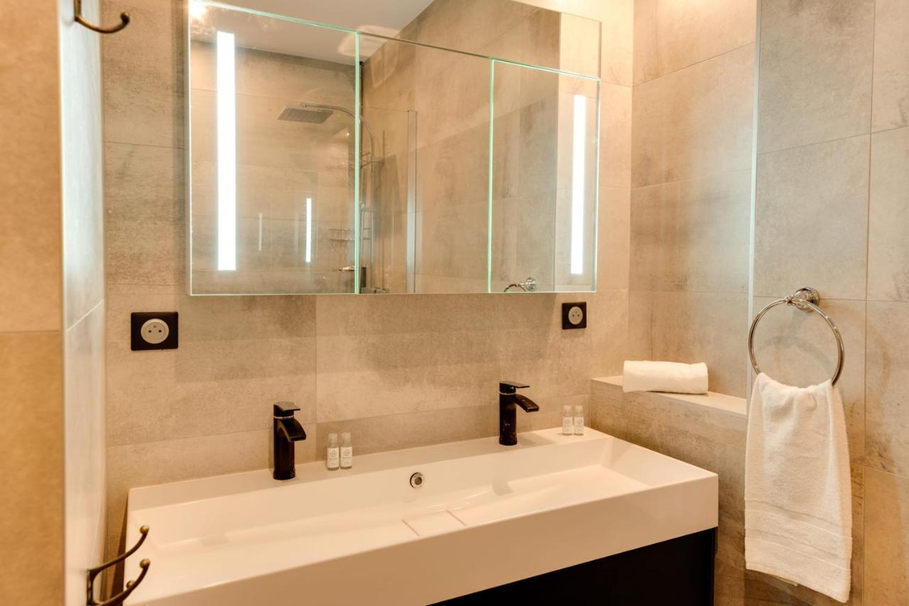 Swan Lake - Design Apartment Facing Lake Annecy Buitenkant foto